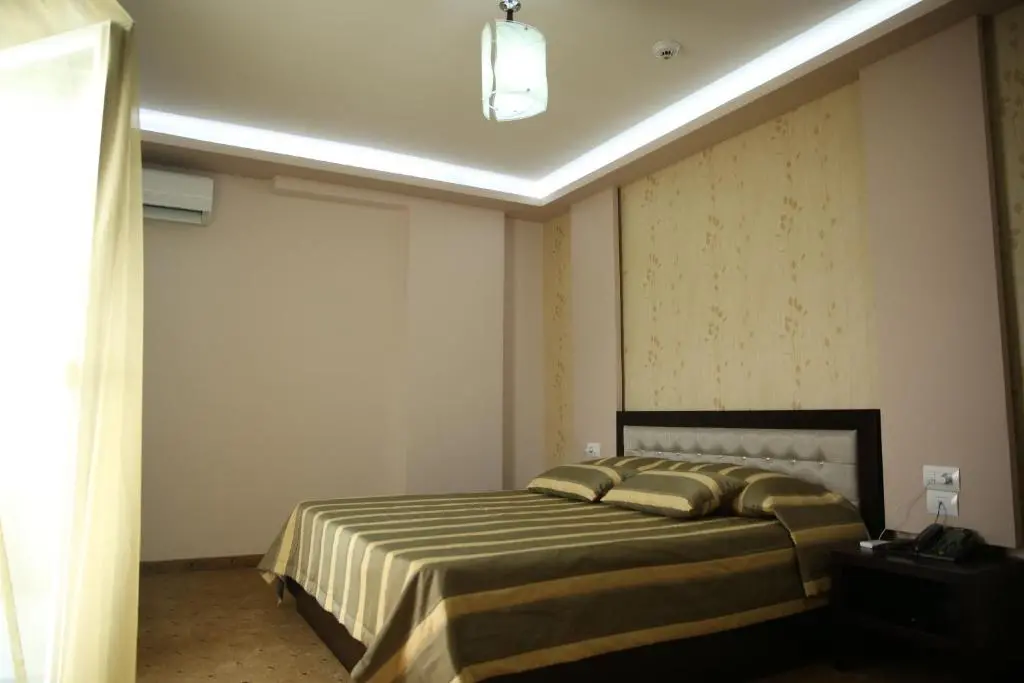 img_id_888237.webp