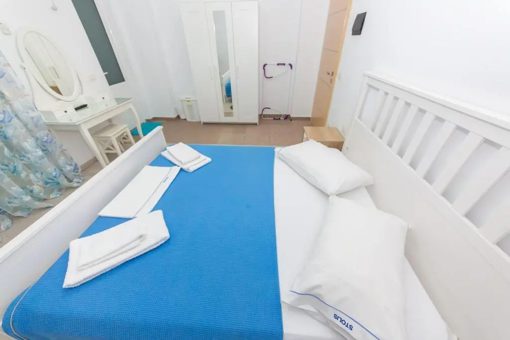 img_id_1064458.webp