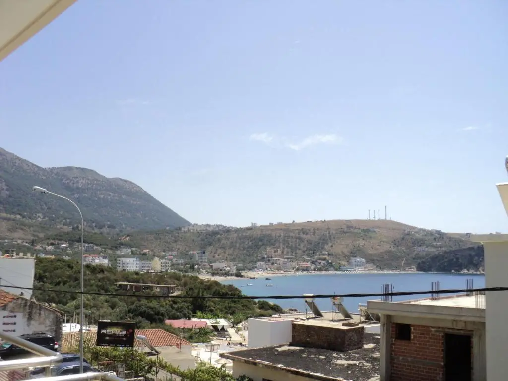 img_id_1015441.webp