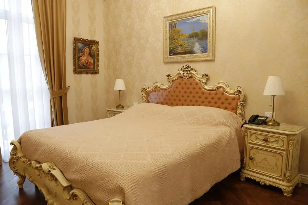 img_id_1079206.webp