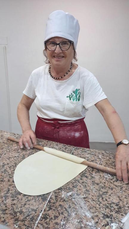 img_id_1084454.jpg