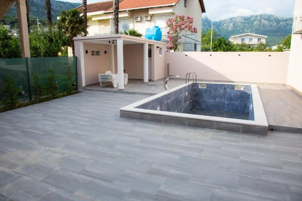 img_id_2459286.webp