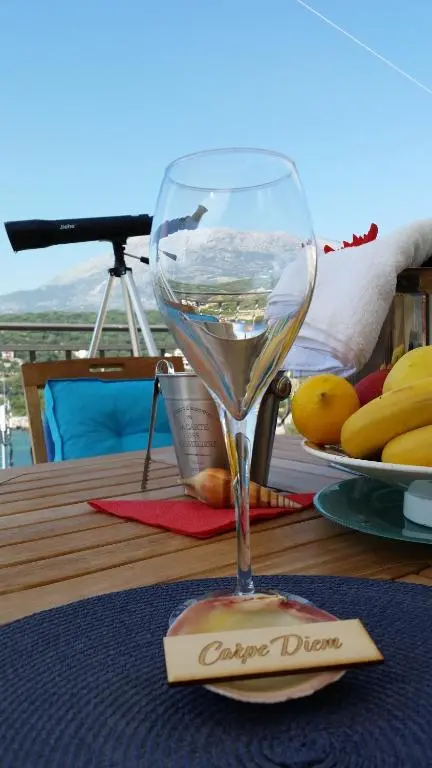 img_id_2459211.webp