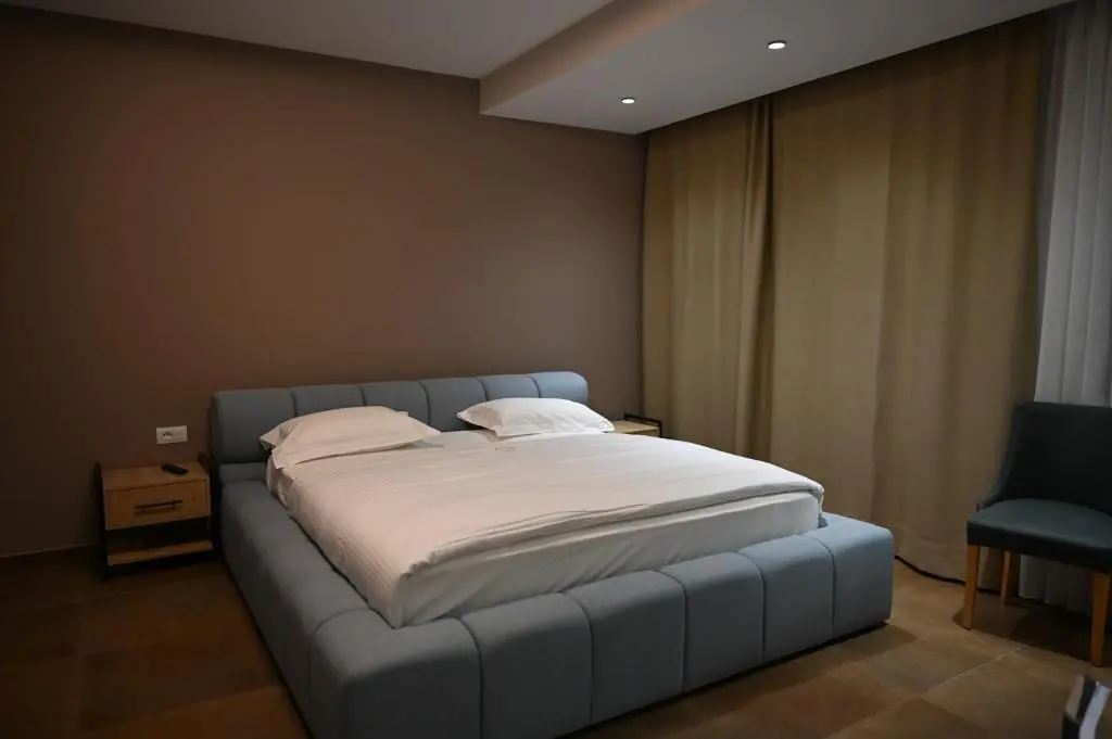 img_id_1404304.webp