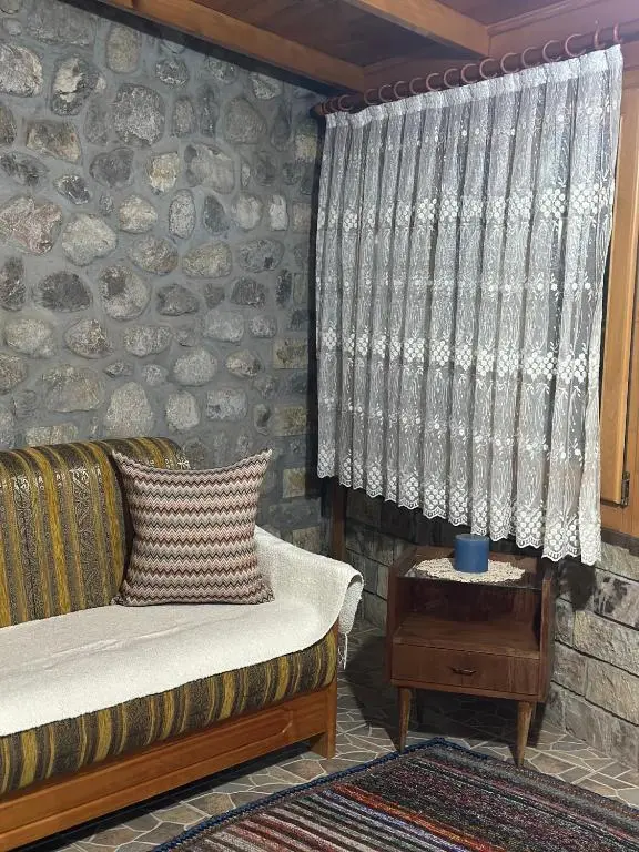 img_id_1526368.webp