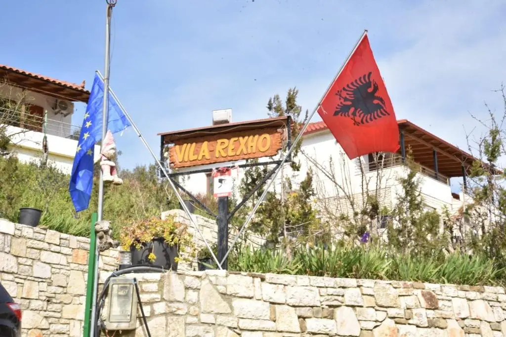 img_id_994942.webp