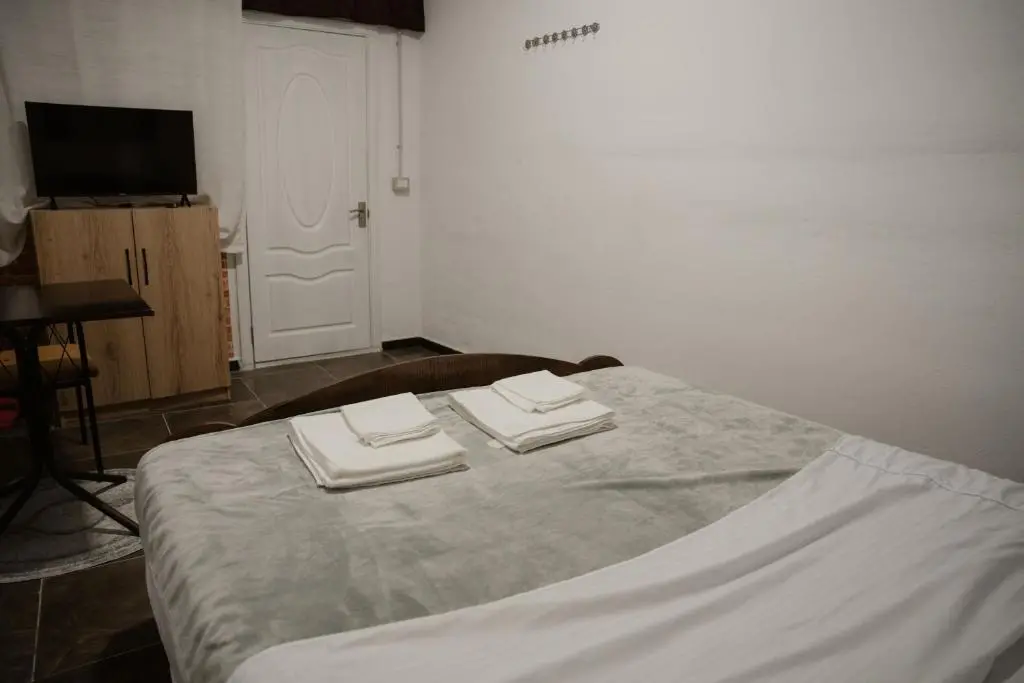img_id_1099326.webp