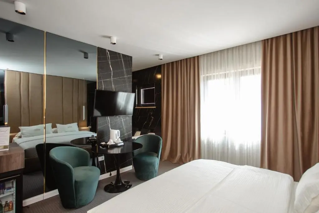 img_id_912776.webp