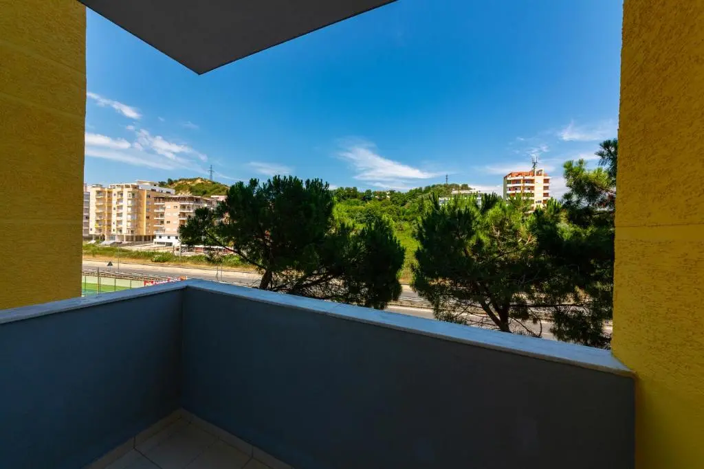 img_id_1403531.webp