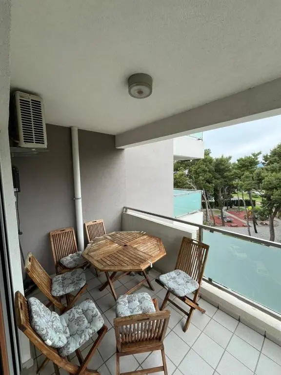 img_id_2455239.webp