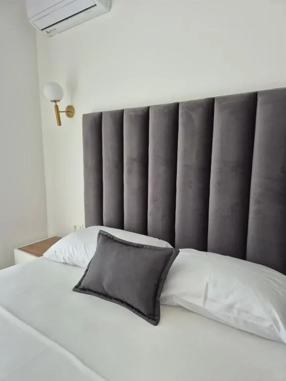 img_id_2454965.webp