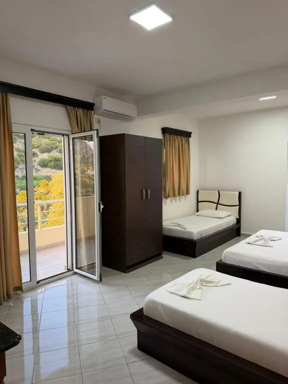 img_id_1705398.webp