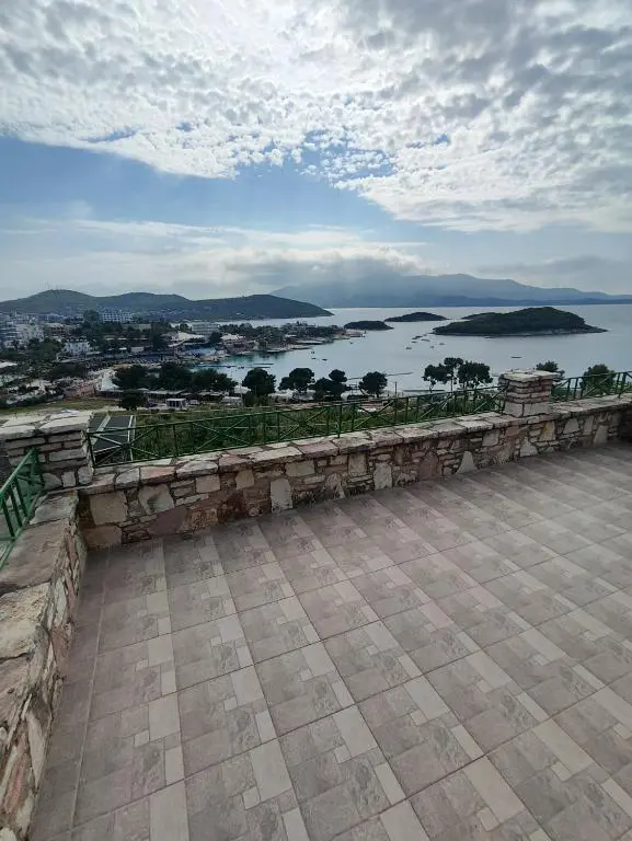 img_id_1730673.webp