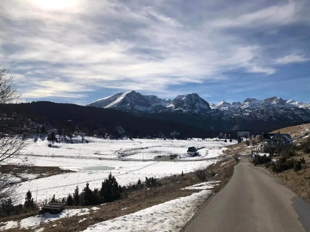 img_id_2452579.webp