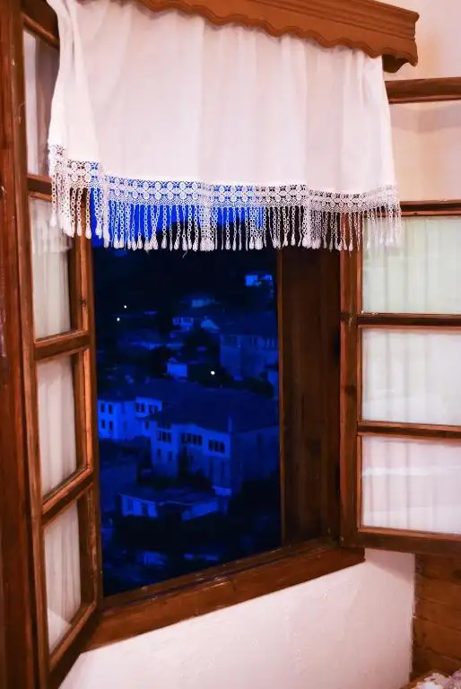 img_id_703957.webp