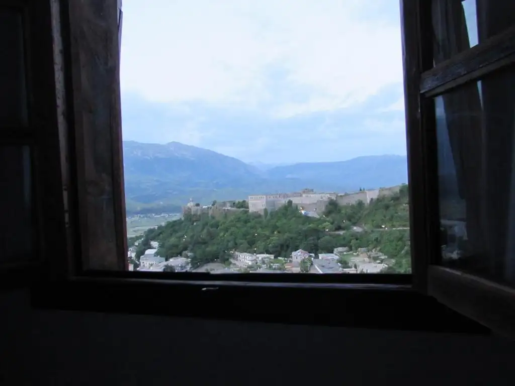 img_id_703963.webp