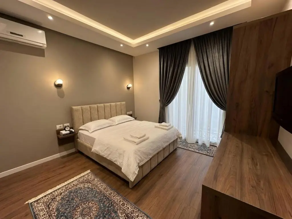 img_id_1718077.webp