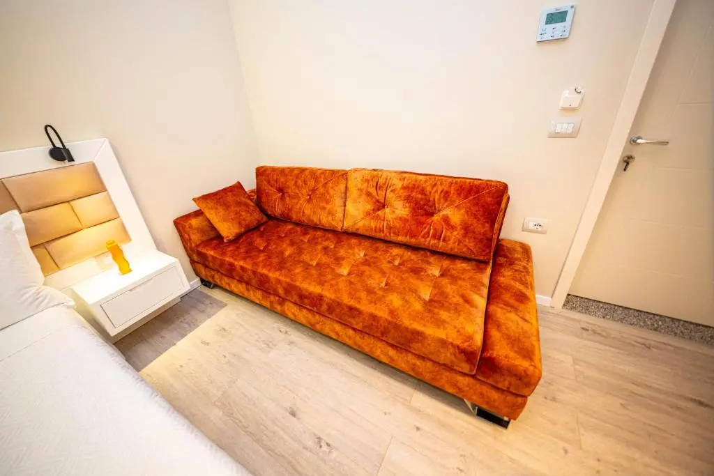 img_id_1657828.webp