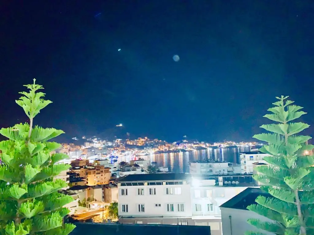 img_id_1099760.webp