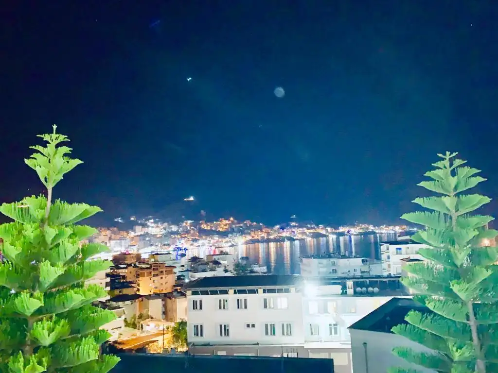 img_id_610080.webp