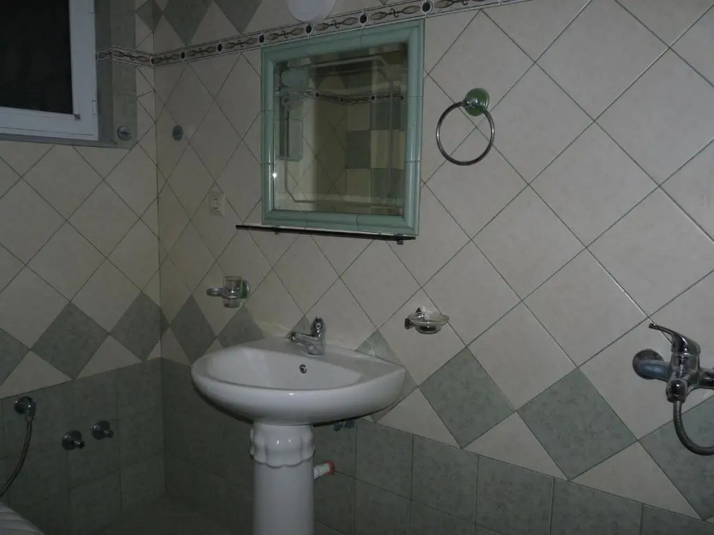 img_id_1265842.webp