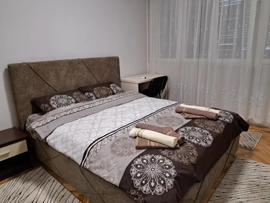 img_id_2447377.webp
