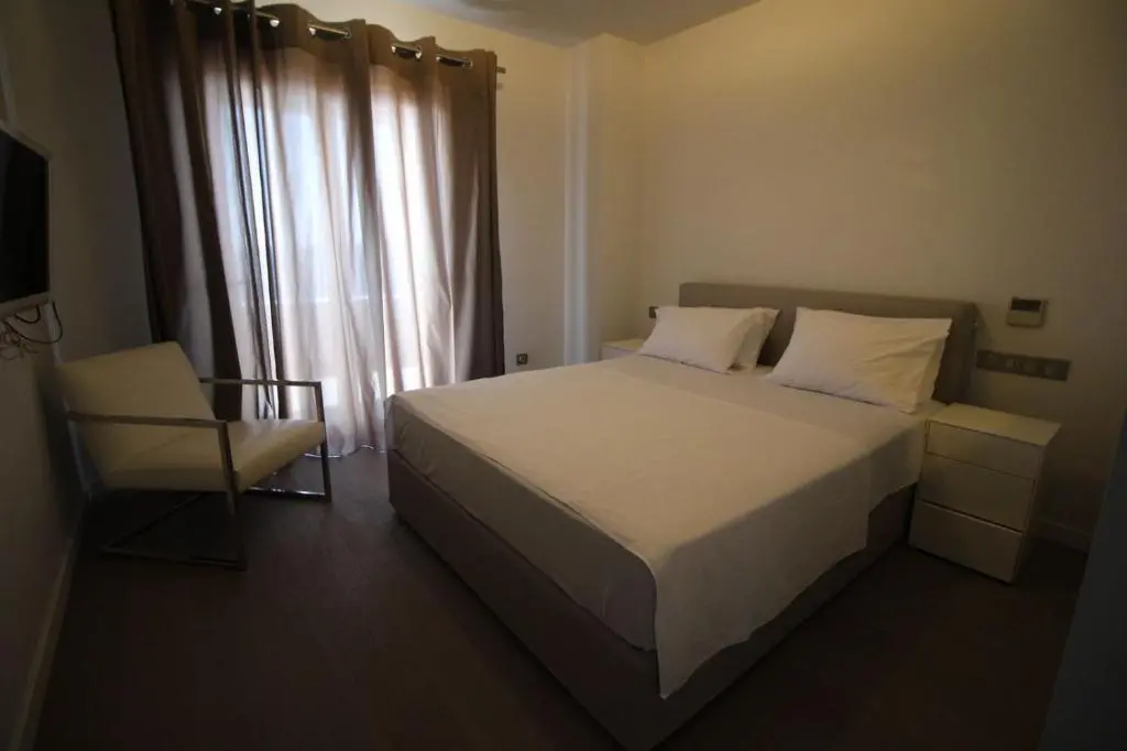 img_id_1647871.webp