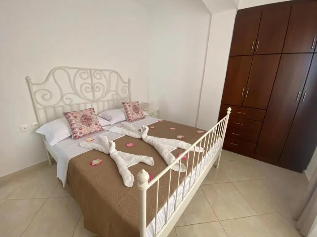 img_id_1042602.webp