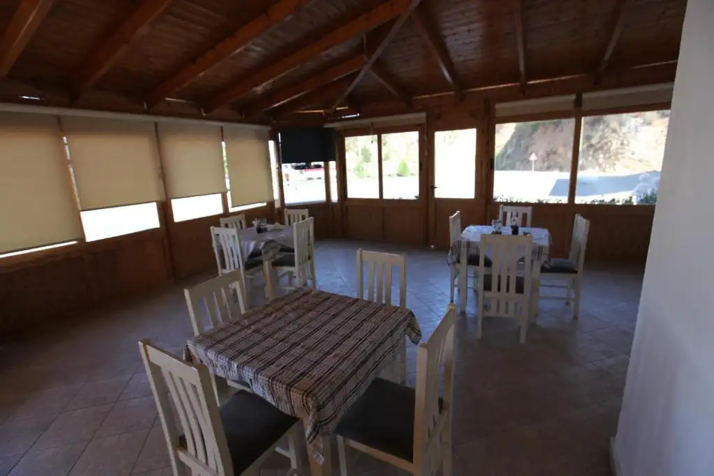 img_id_577945.webp