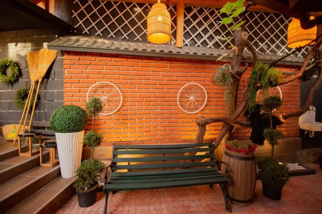 img_id_1655351.webp