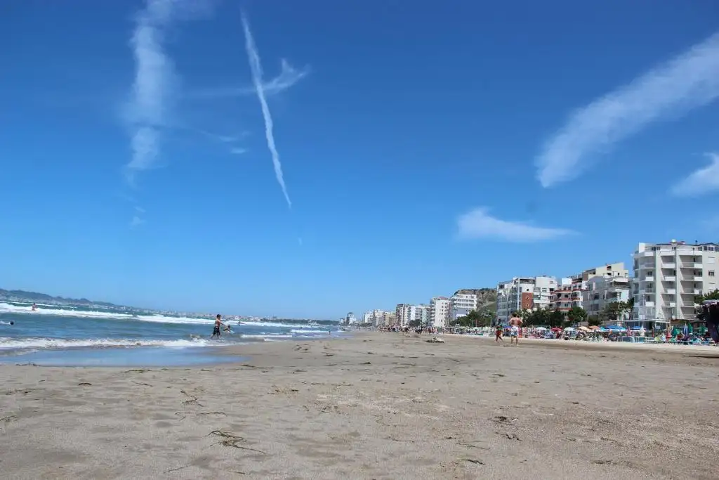 img_id_596373.webp