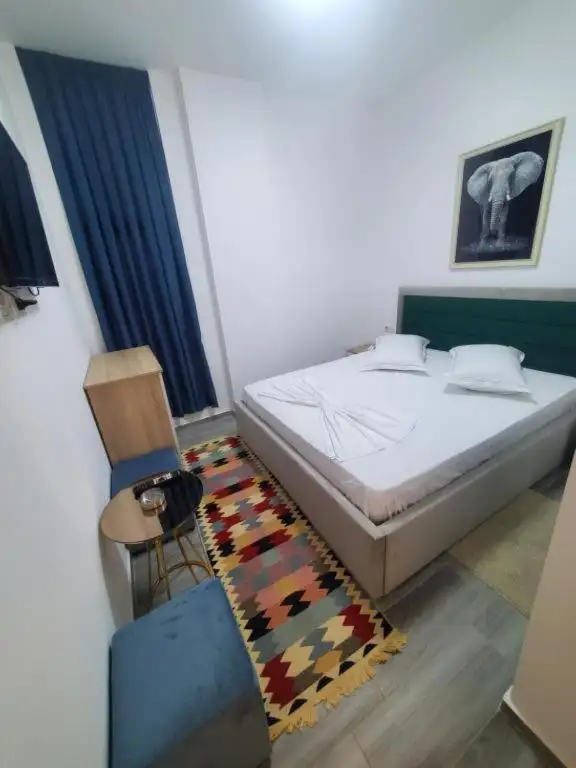 Deluxe Double Room image 4