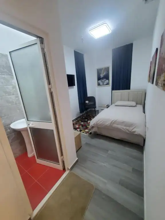 Deluxe Single Room image 2