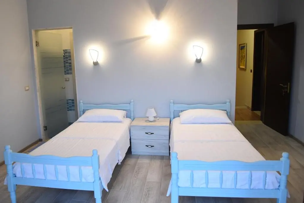 img_id_1020164.webp