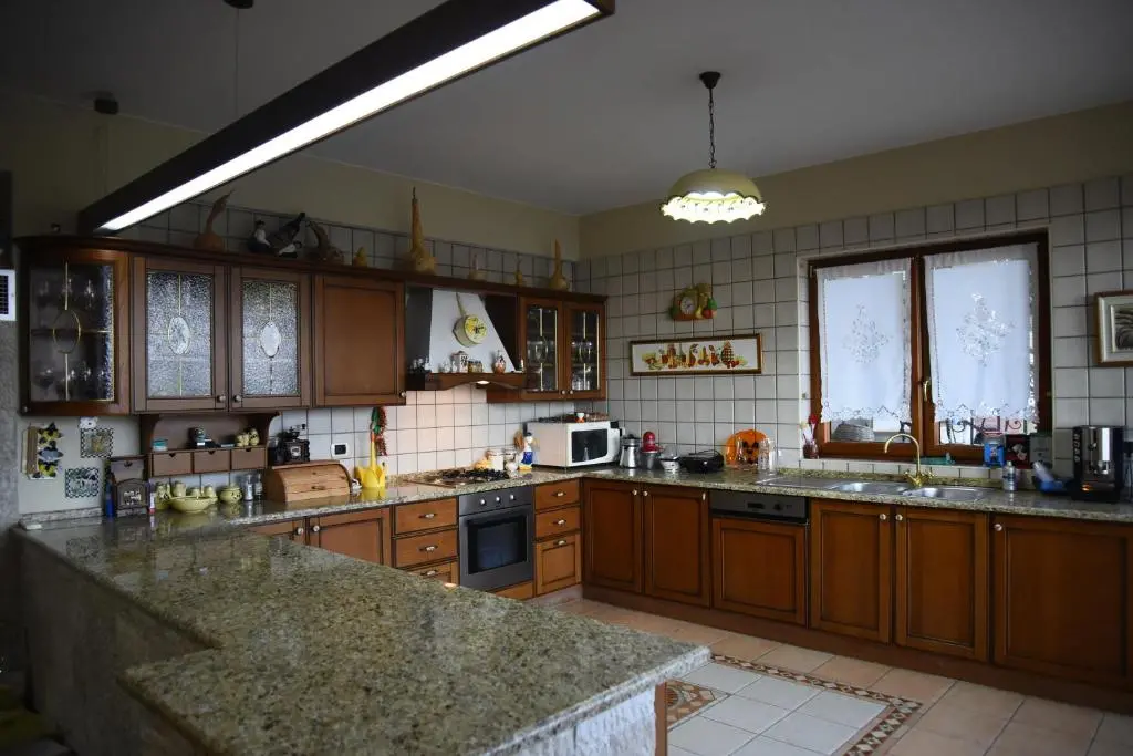 img_id_1020179.webp