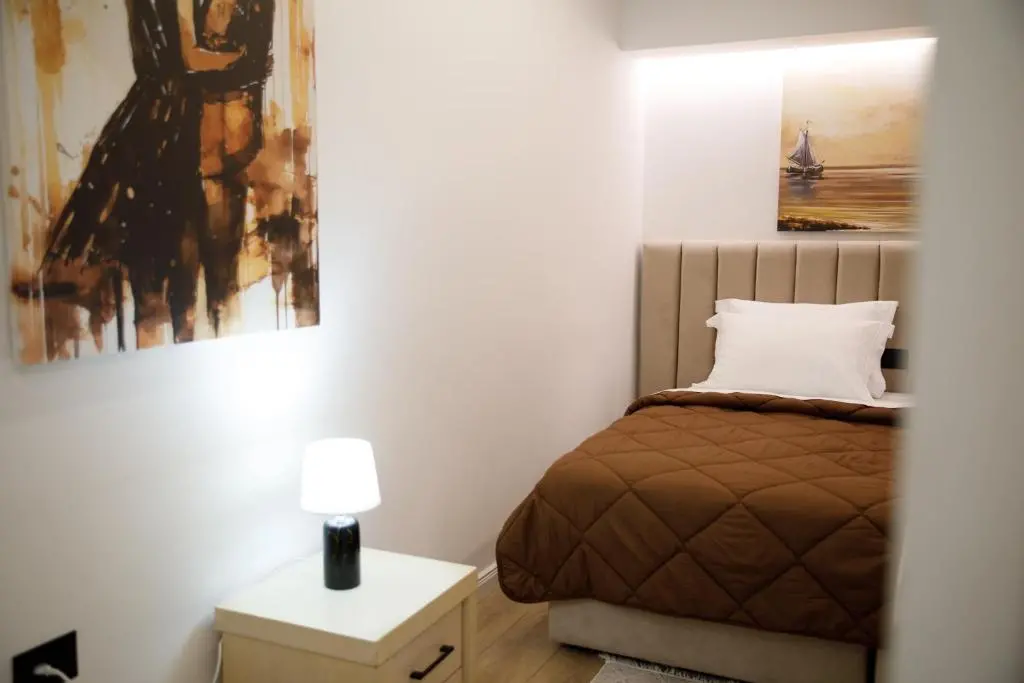 img_id_926473.webp