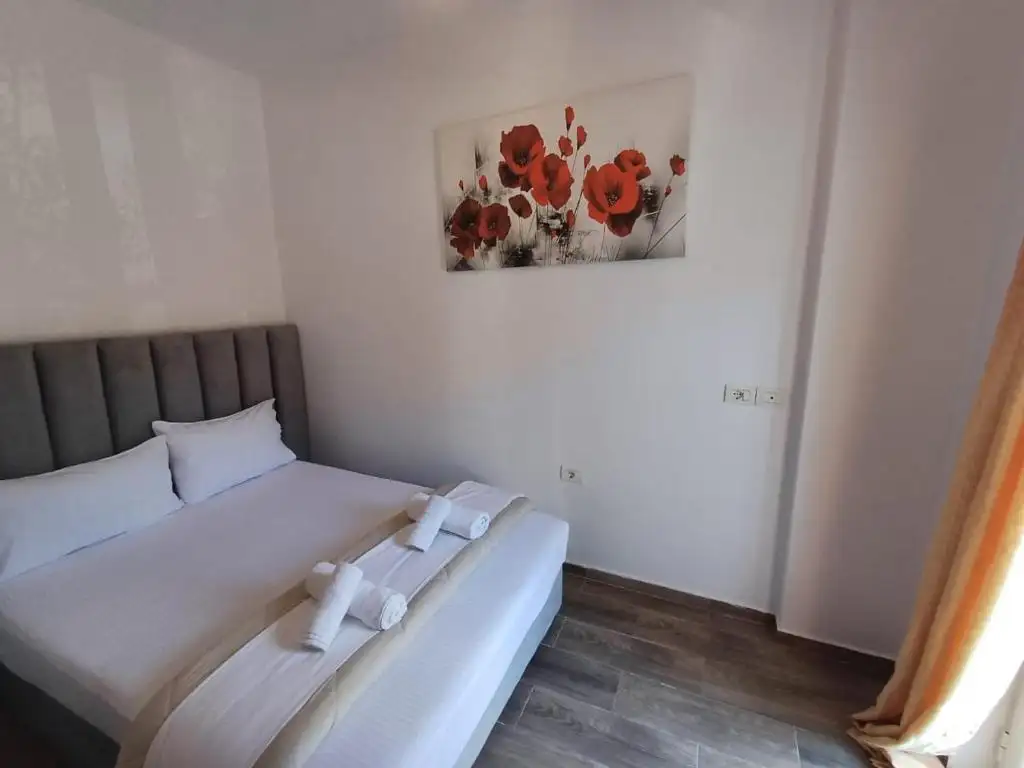 Double Room with Sea View image 3