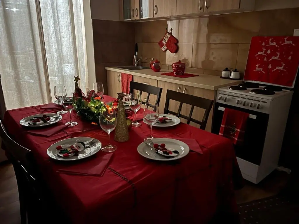 img_id_2438545.webp