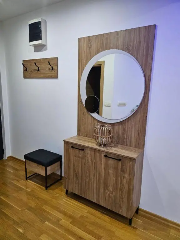 img_id_2438222.webp