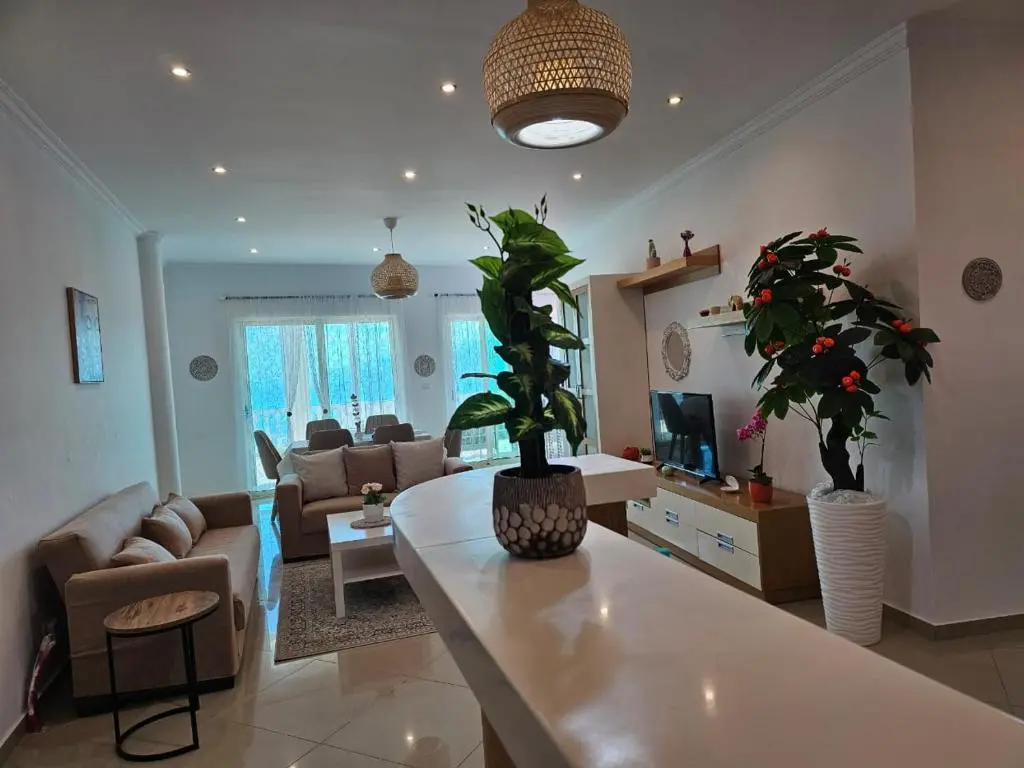 img_id_1687193.webp