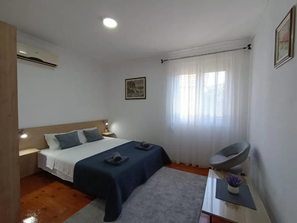 img_id_2437627.webp