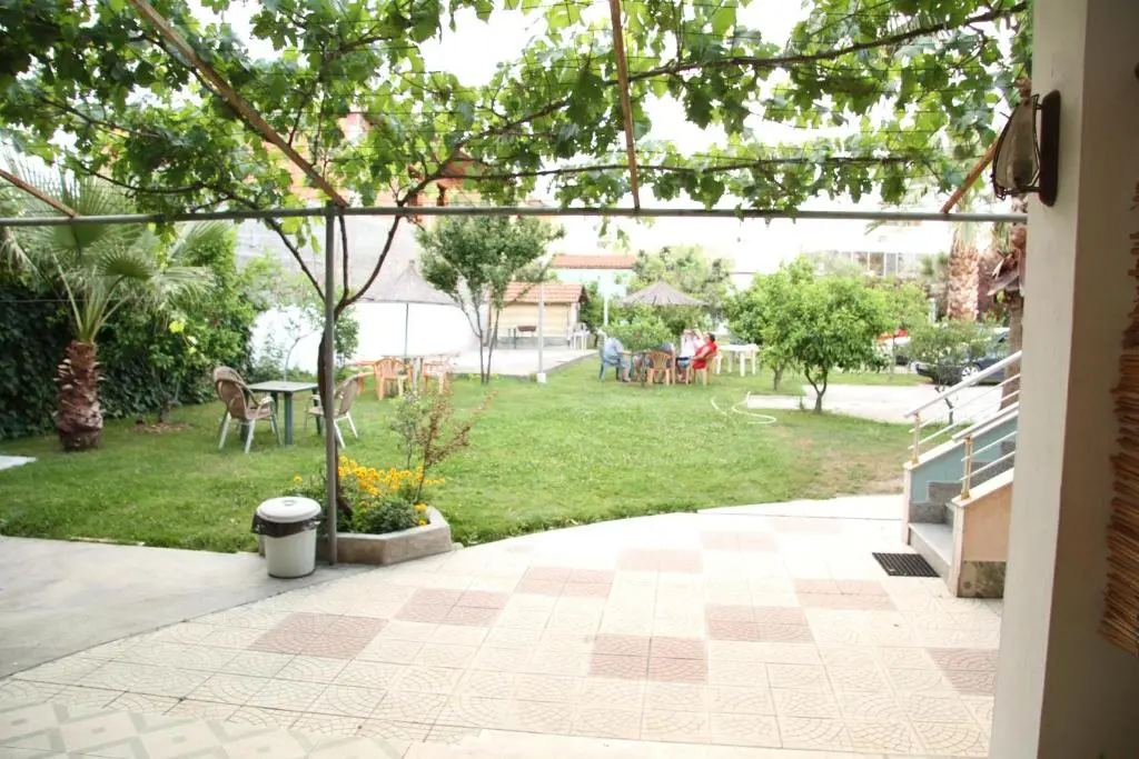 img_id_1651047.webp