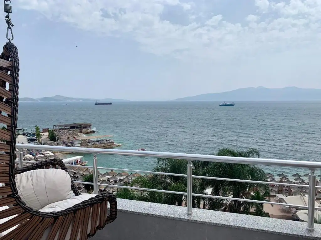 img_id_615188.webp