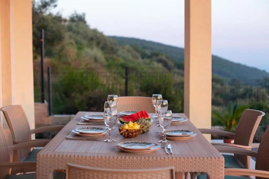 img_id_2435137.webp