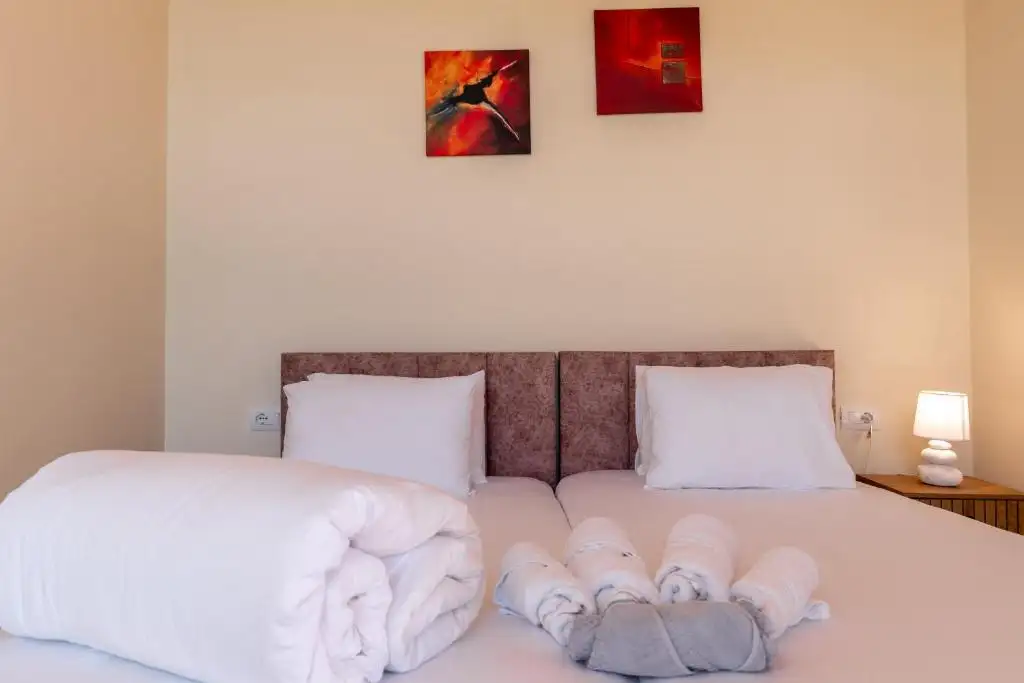 Superior Chalet image 7