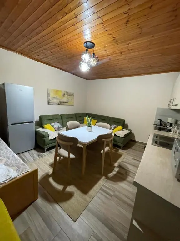 img_id_1073826.webp