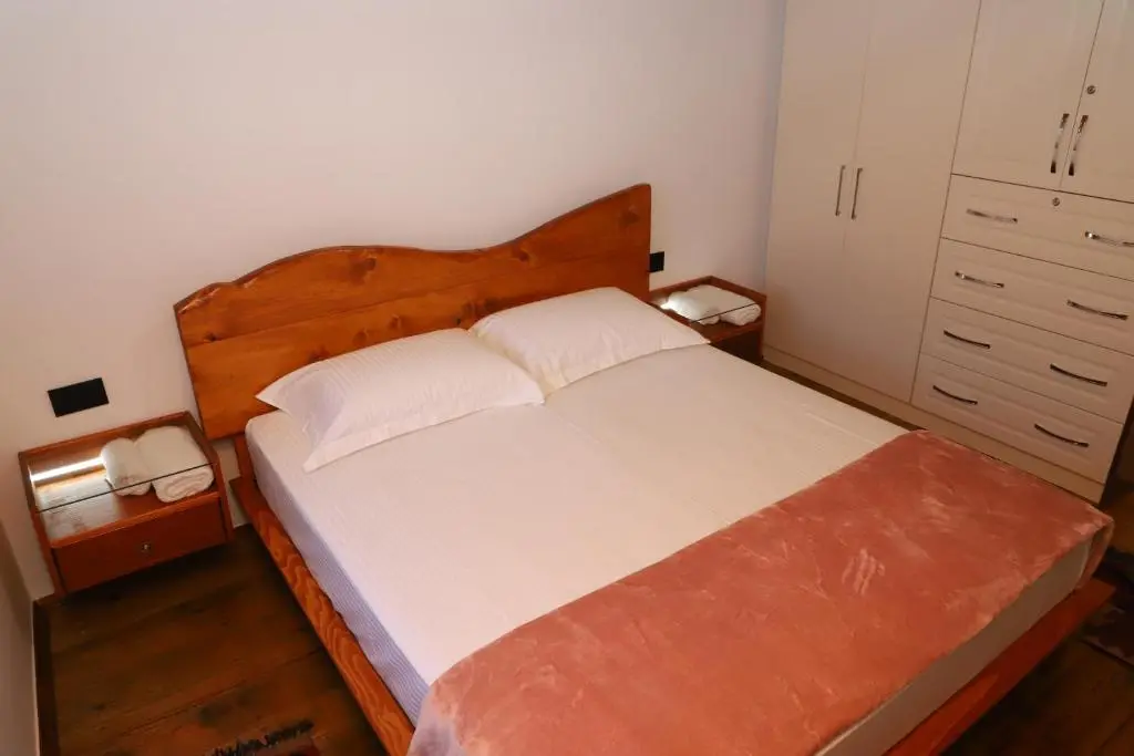 img_id_1719572.webp