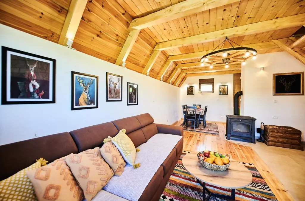 img_id_2433120.webp