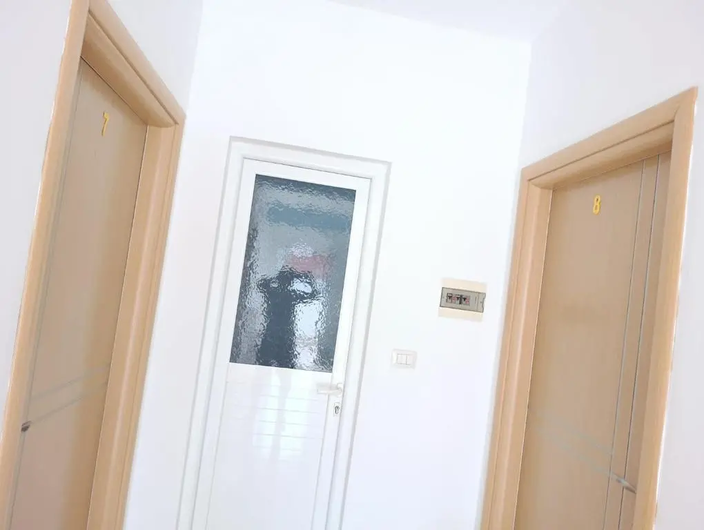 img_id_978907.webp