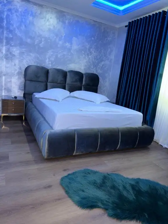 img_id_619306.webp